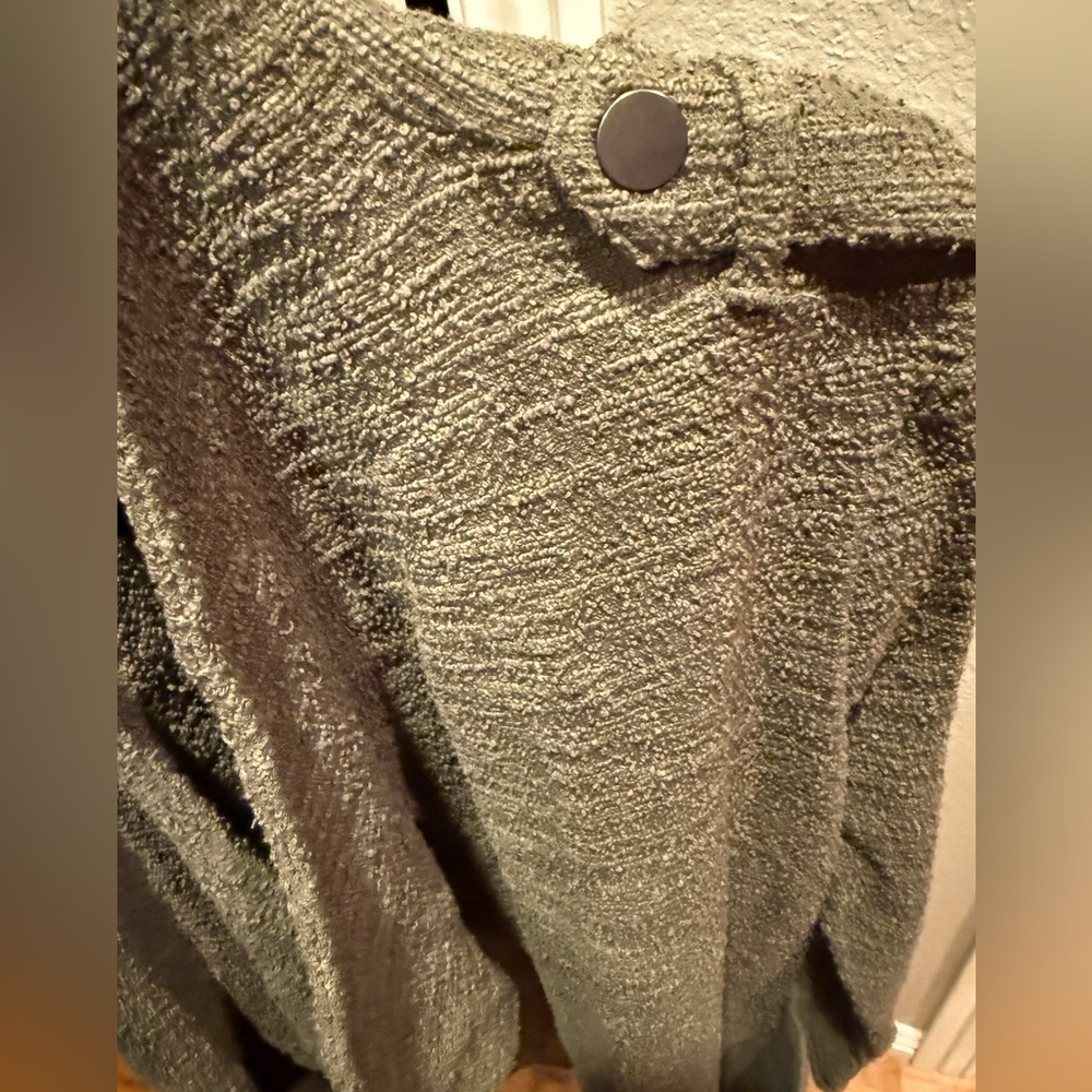BB Dakota olive green drapey Revolution boucle trench coat - Picture 4 of 4